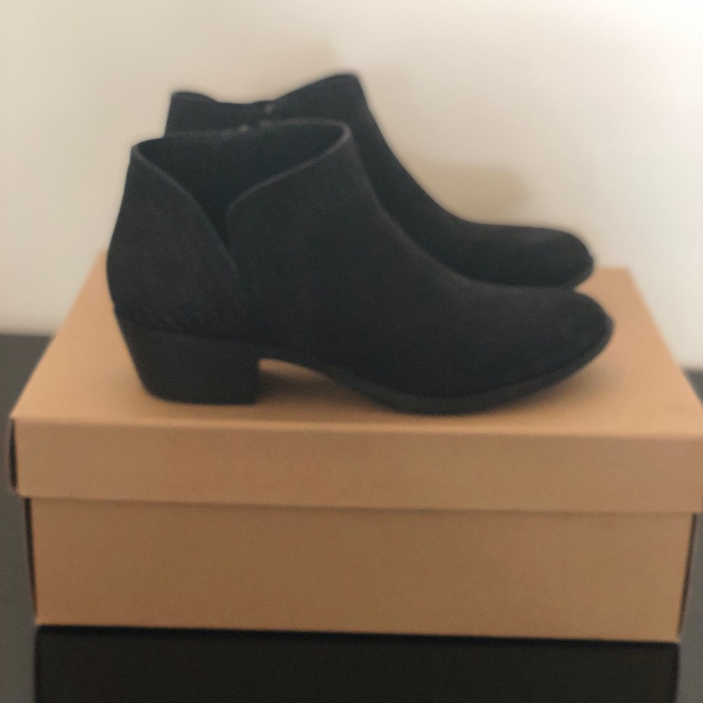 Lucky Brand Black Suede Booties